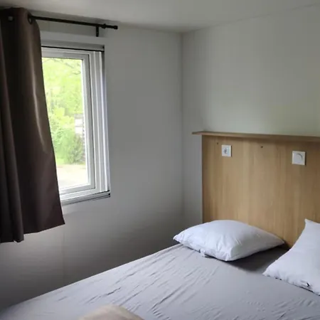 Mobil Avec Terrasse - 4 Personnes - Api-1-52-1165 营地 *