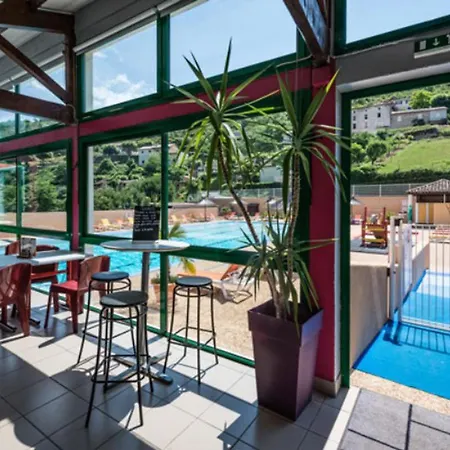 Mobil Avec Terrasse - 4 Personnes - Api-1-52-1165