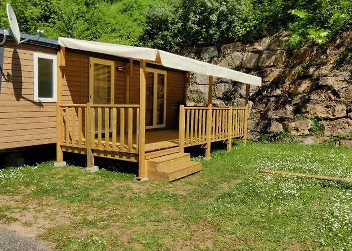 Mobil Avec Terrasse - 4 Personnes - Api-1-52-1165 *