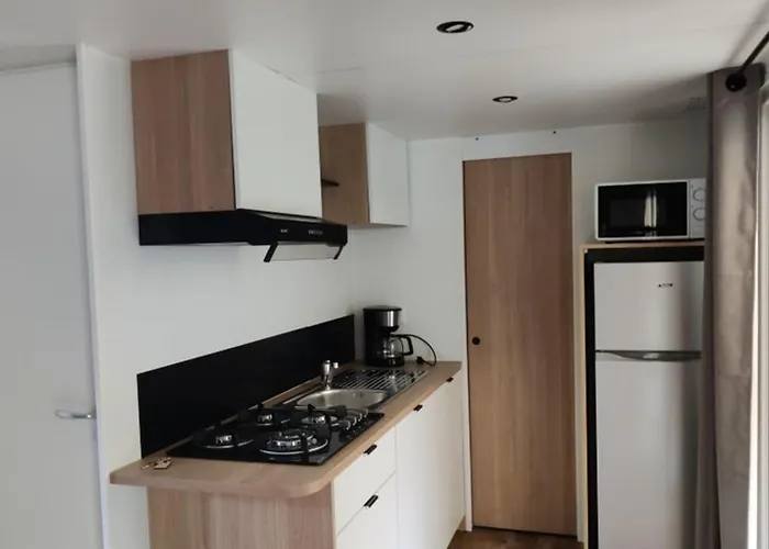 营地 Mobil Avec Terrasse - 4 Personnes - Api-1-52-1165