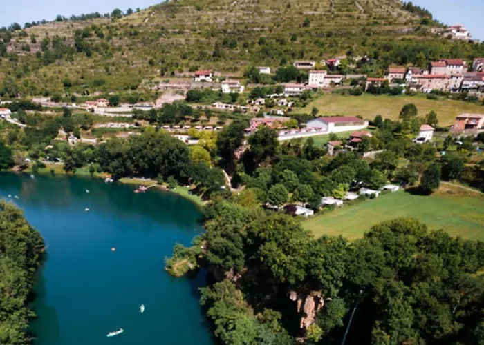 Kemping Mobil Avec Terrasse - 4 Personnes - Api-1-52-1165 *